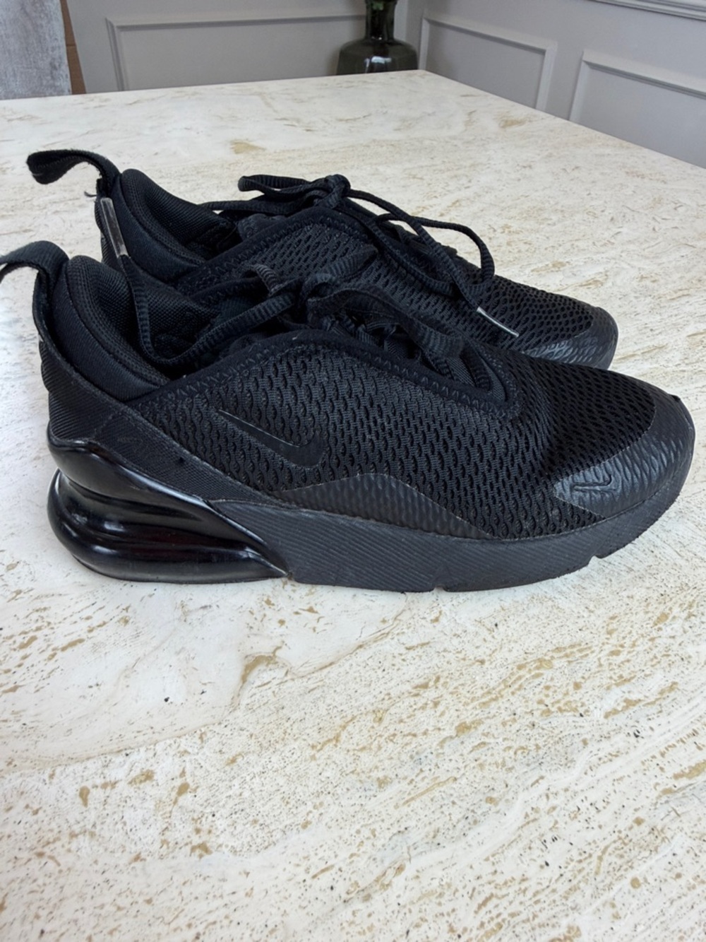 Nike Little Kidsβ Air Max 270 Casual Sneakers 1.5Y